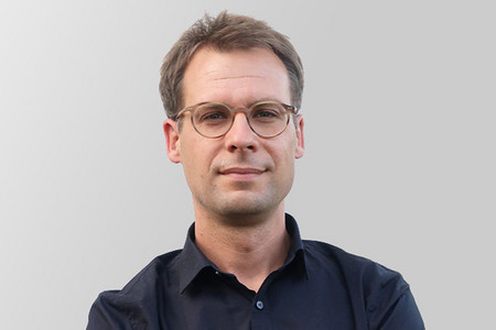 Portraitbild Prof. Dr. Carsten Gündemann 