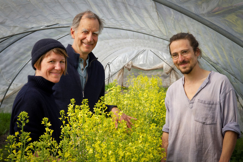 Actors of the Obergrashof in the greenhouse