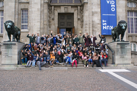 Diesterweg Families in front of the museum