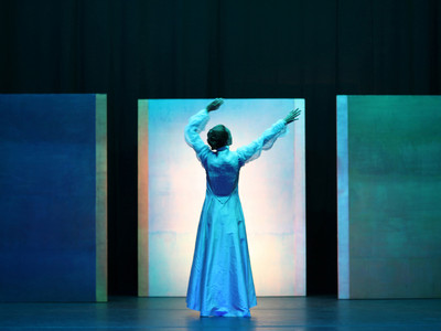 Vera Koppehel on the Eurythmy Stage